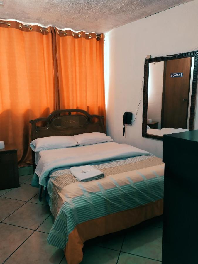 Hostal Ajavi Del Sur Quito Zewnętrze zdjęcie