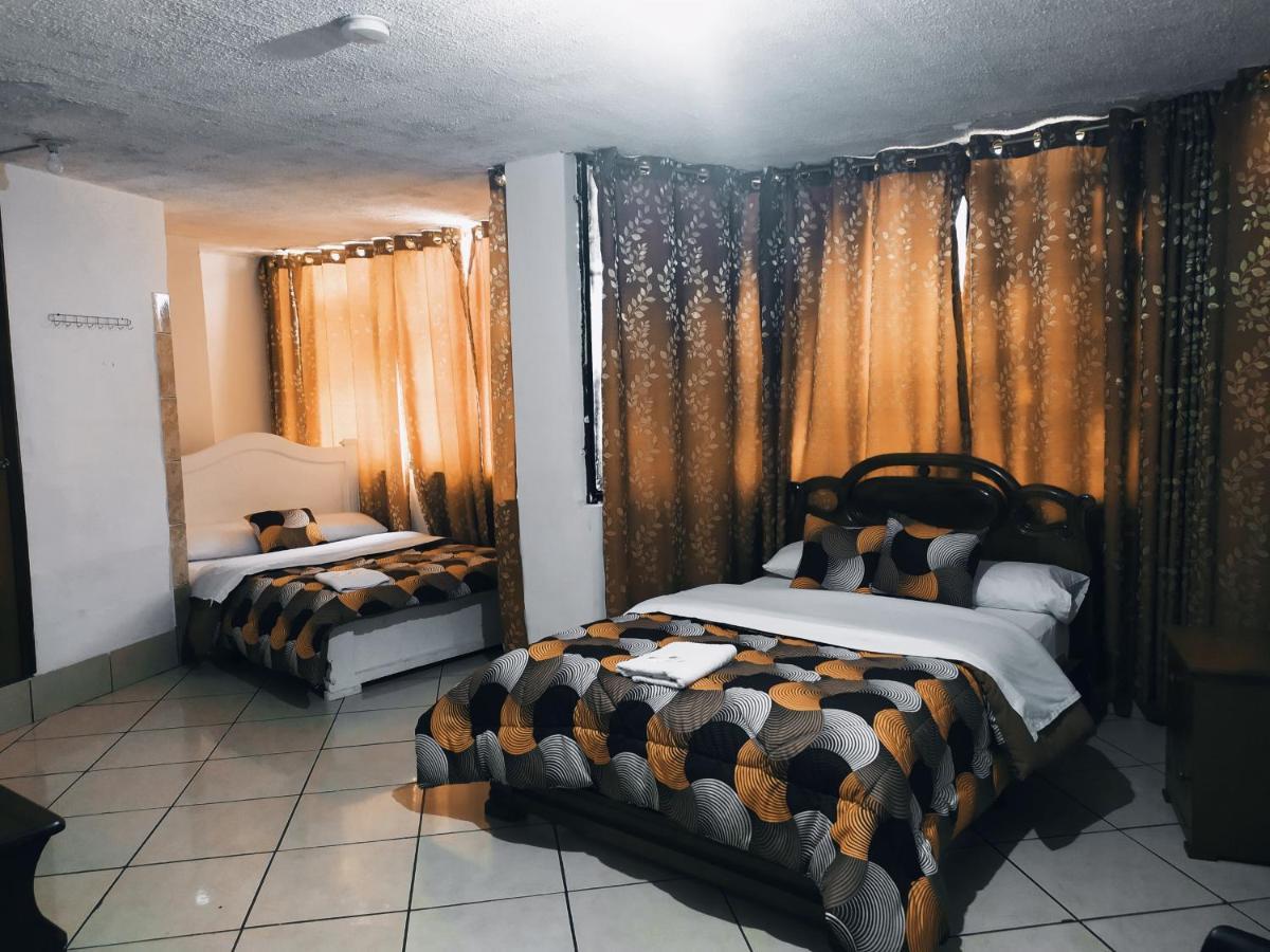 Hostal Ajavi Del Sur Quito Zewnętrze zdjęcie